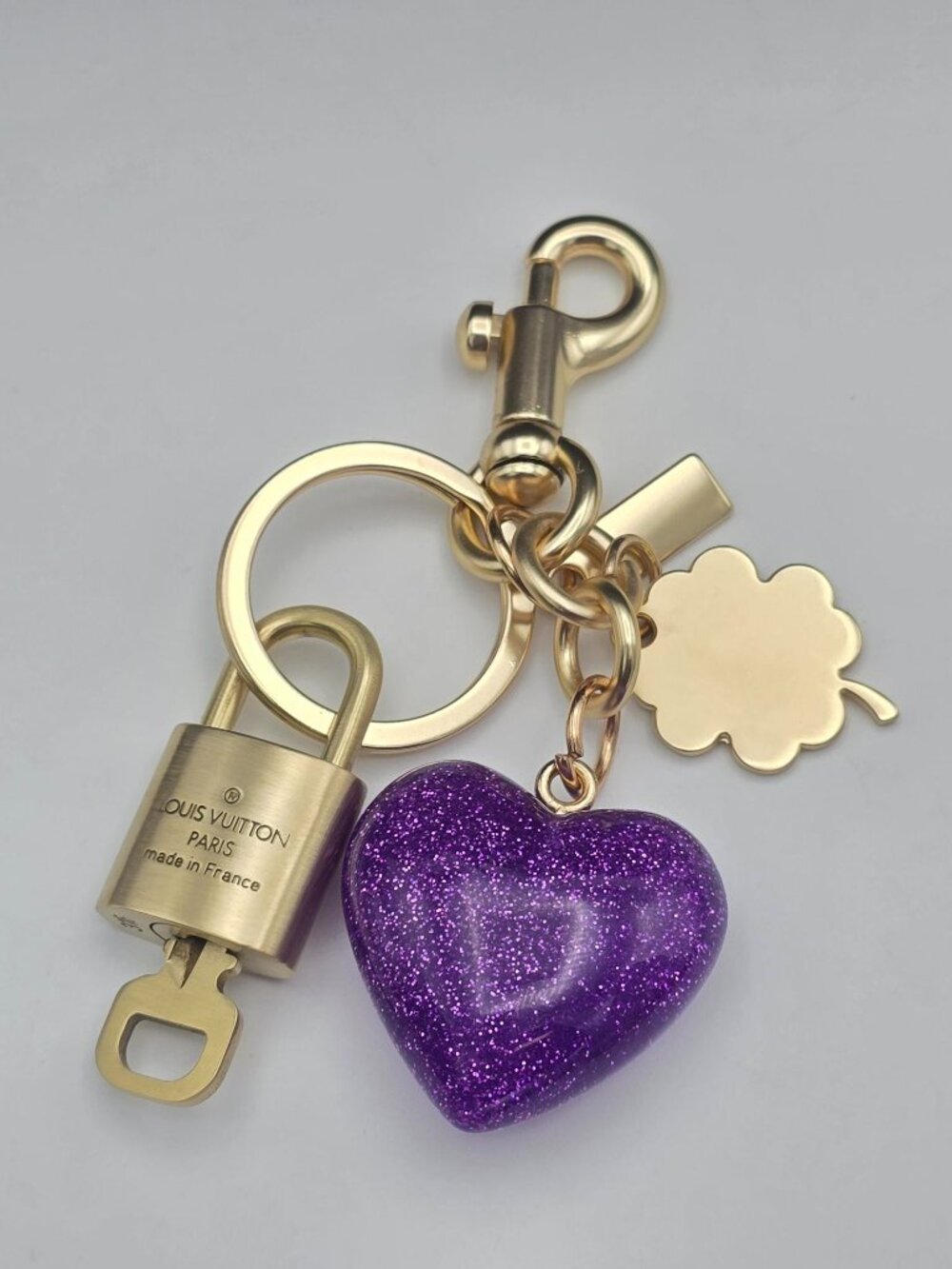 Authentic Louis Vuitton Gold Padlock 🔒Shiny LV Key + Unbranded Heart Bag Charm - Picture 7 of 10